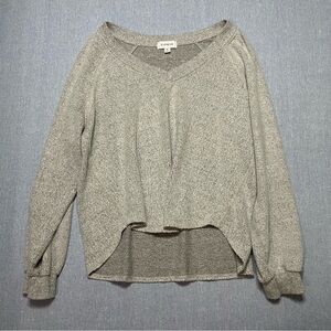 Evereve Mac Pullover V Neck Plush Sweater Size M